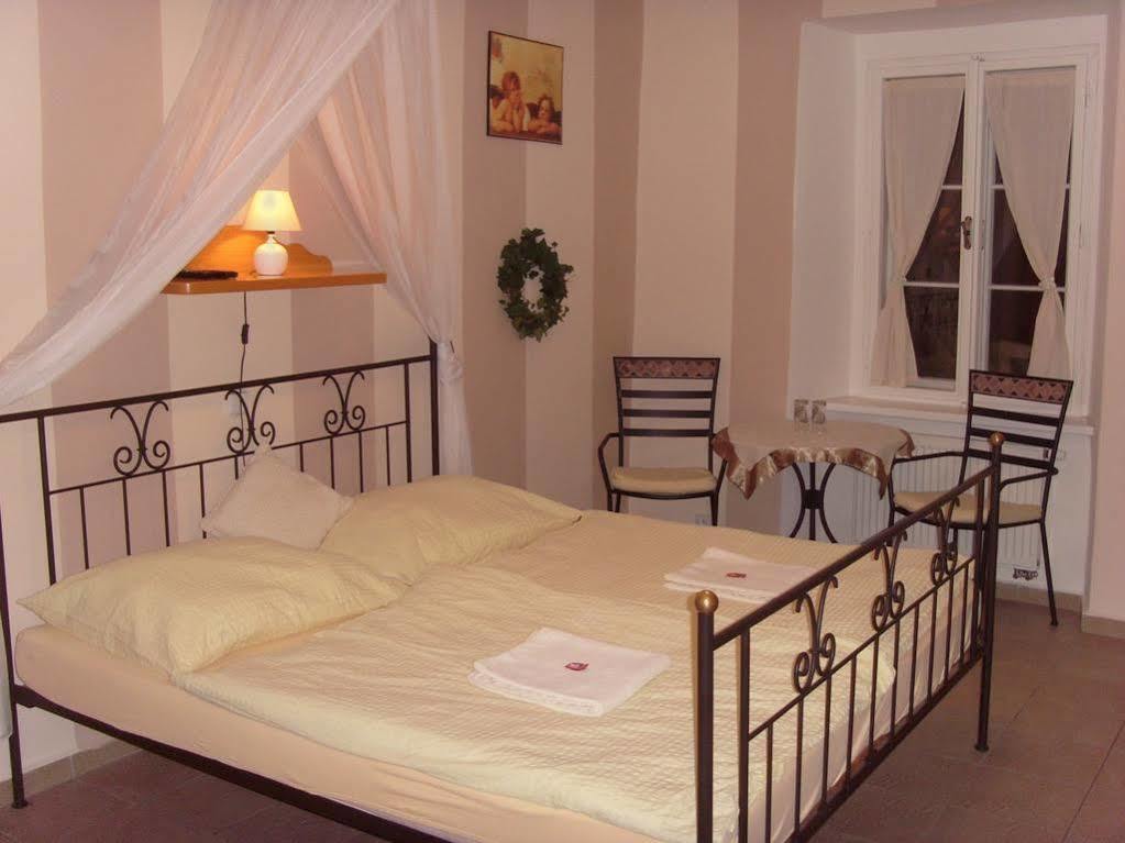 Pension U Mrazku Cesky Krumlov Exterior photo